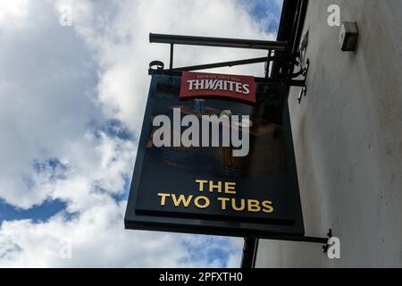 Il segno due vasche pub. Il Wylde, Bury. Foto Stock