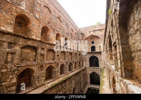Agrasen ki Baoli, passo bene a Delhi Foto Stock