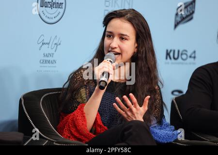 Berlino, Germania. 19th Mar, 2023. Yasmina Hempel alla conferenza stampa del musical Peter Plate 'Romeo & Juliet' presso lo Stage Theater des Westens. Credit: Gerald Matzka/dpa/Alamy Live News Foto Stock