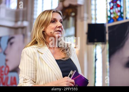 Berlino, Germania. 19th Mar, 2023. Kim Fisher alla conferenza stampa del musical Peter Plate 'Romeo & Juliet' allo Stage Theater des Westens. Credit: Gerald Matzka/dpa/Alamy Live News Foto Stock