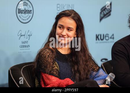 Berlino, Germania. 19th Mar, 2023. Yasmina Hempel alla conferenza stampa del musical Peter Plate 'Romeo & Juliet' presso lo Stage Theater des Westens. Credit: Gerald Matzka/dpa/Alamy Live News Foto Stock