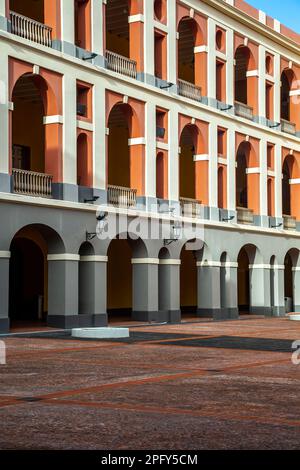 Cortile, Museo delle Americhe (Museo de las Americas), storico Cuartel de Ballaja (Barracks Ballaja), Old San Juan, Porto Rico Foto Stock