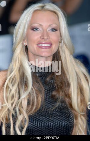 Caprice. Miami Vice European Premiere, Odeon Leicester Square, Londra, Regno Unito Foto Stock