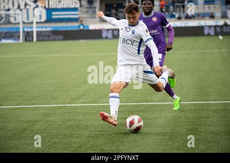 Losanna, Svizzera. 03rd Set, 2023. Dominik Schwizer del FC Lausanne-Sport (77) è in azione durante la 26th° giornata della dieci Challenge League 2022-2023. La dieci Challenge League 2022-20223, si è svolta allo stadio Tuiliere di Losanna tra il FC Losanna-Sport e il FC Thun. Il Thun FC vince-3-1. (Foto di: Eric Dubost/Sipa USA) Credit: Sipa USA/Alamy Live News Foto Stock