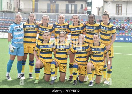 La formazione di Parma durante la Serie delle Donne Un incontro tra Pomigliano Calcio e Parma allo Stadio Comunale Palma Campania Foto Stock