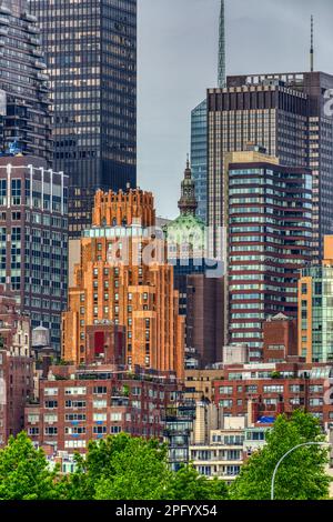 NYC Midtown: Il Beekman Tower Hotel è un punto di riferimento Art Deco a Turtle Bay, originariamente concepito come alloggio per le laureate. Foto Stock