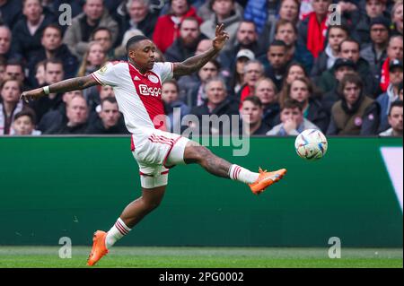 19-03-2023: Sport: AJAX contro Feyenoord AMSTERDAM, PAESI BASSI - Marzo 19: Steven Bergwijn (Ajax) durante la partita Eredivie AFC Ajax e Feyenoord Rott Foto Stock