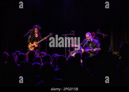 Copenaghen, Danimarca. 17th, febbraio 2023. Il duo di musica americana The Handsome Family si esibisce in un concerto dal vivo all'Hotel Cecil di Copenhagen. (Photo credit: Gonzales Photo - Dejan Obretkovic). Foto Stock