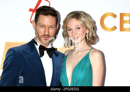 LOS ANGELES - MAR 17: Michael Graziadei, Lily Brooks o'Briant al 50th° anniversario dei giovani e degli inquieti al Vibiana il 17 marzo 2023 a Los Angeles, CA Foto Stock