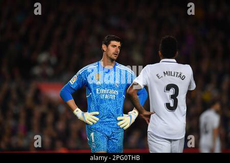 Barcellona, ESP. 19th Mar, 2023. FC BARCELLONA vs REAL MADRID 19 marzo 2023 Courtois (13) portiere del Real Madrid durante la partita tra FC Barcellona e Real Madrid corrispondente al ventisei giorni di la Liga Santander a Spotify Camp Nou a Barcellona, Spagna. Credit: Rosdemora/Alamy Live News Foto Stock