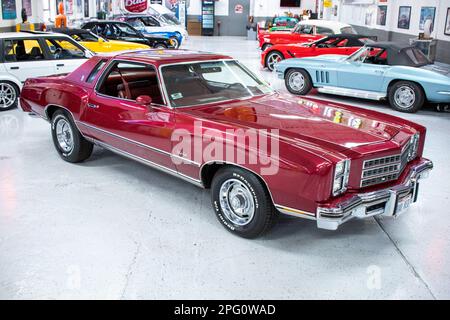 1976 Chevrolet Monte Carlo Landau in una Classic Car Gallery Motorcity Detroit Foto Stock