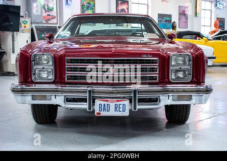 1976 Chevrolet Monte Carlo Landau in una Classic Car Gallery Motorcity Detroit Foto Stock