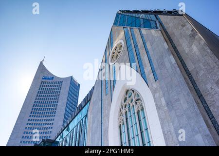 Chiesa universitaria e torre panoramica a Lipsia, Germania Foto Stock