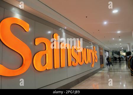 sainsburys negozio nel centro commerciale derbion derby inghilterra regno unito Foto Stock