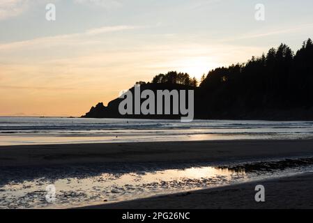 Indian Head Beach a Cannon Beach in Oregon al tramonto Foto Stock
