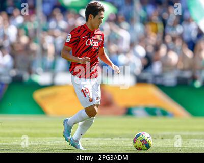 Kang-in Lee di RCD Mallorca durante la partita di la Liga tra Real Betis e RCD Mallorca giocato allo stadio Benito Villamarin il 19 marzo 2023 a Siviglia, Spagna. (Foto di Antonio Pozo / PRESSIN) Foto Stock