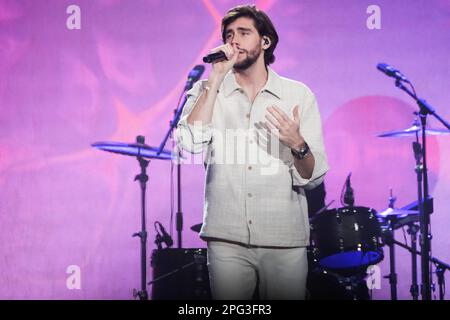 Il cantante Alvaro Soler si esibisce durante il festival Cadena 100 presso il Wizcenter di Madrid. (Foto di Atilano Garcia / SOPA Images/Sipa USA) Foto Stock