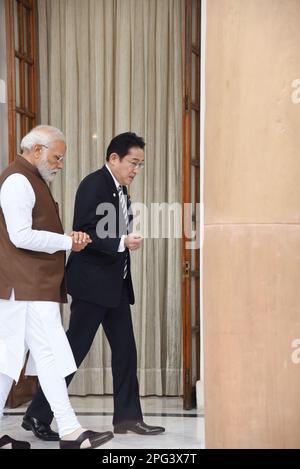 Nuova Delhi, India. 20th Mar, 2023. Il primo ministro indiano Narendra modi incontra il suo omologo giapponese Fumio Kishida. Due primi ministri discuteranno della sicurezza della difesa, dei legami economici e della partnership per l’energia pulita sullo sfondo della guerra Russia-Ukrain. (Credit Image: © Sondeep Shankar/Pacific Press via ZUMA Press Wire) SOLO PER USO EDITORIALE! Non per USO commerciale! Foto Stock