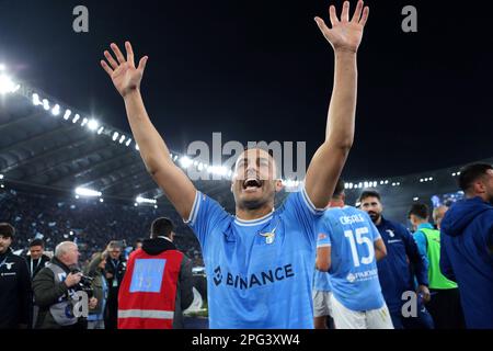 Roma, Italia. 19th Mar, 2023. Pedro Rodriguez del Lazio celebra la vittoria sotto curva Nord al termine del campionato italiano Serie Una partita di calcio tra SS Lazio e AS Roma il 19 marzo 2023 allo Stadio Olimpico di Roma - Foto Federico Proietti/DPPI Credit: DPPI Media/Alamy Live News Foto Stock