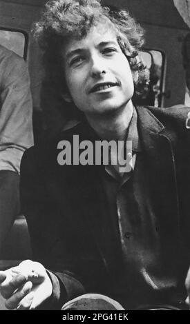 Cantante, cantautore americano, Bob Dylan in scena Foto Stock