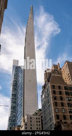 BillionaireÕs Row, una collezione di residenze super-alte per gli uber-ricchi principalmente sulla West 57th Street a New York Sabato, 18 marzo 2023. (© Richard B. Levine) Foto Stock