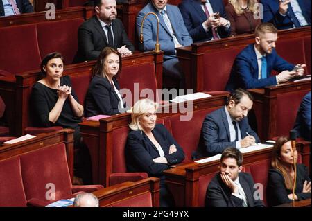 Louis Witter / le Pictorium - mozione di censura in Assemblea contro il disegno di legge sulle pensioni - 20/03/2023 - Francia / Ile-de-France (regione) / Parigi - esame delle mozioni di censura del gruppo LIOT e del Rassemblement National presentate dopo il passaggio della riforma delle pensioni utilizzando articolo 49 paragrafo 3 della costituzione. Assemblea Nazionale, Parigi, Francia, 20 marzo 2023. Marine le Pen (RN). Foto Stock