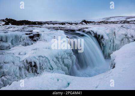 Cascata Hrafnabjargafoss nelle Highlands dell'Islanda Foto Stock