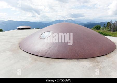 Asiago, Italia - 25 luglio 2020: Vista della prima guerra mondiale Forte Campolongo Foto Stock