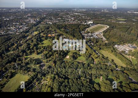 Vista aerea, GelsenTrabPark Trabrennbahn e Revierpark Nienhausen nel quartiere Feldmark a Gelsenkirchen, nella zona della Ruhr, nella Renania settentrionale-Vestfalia, Germa Foto Stock