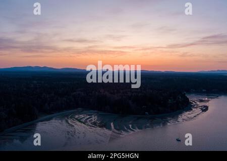 Tramonto sul Puget Sound da Olympia, Washington Foto Stock