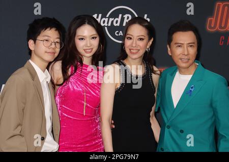 Man-Zeok Yen, Jasmine Yen, Cissy Wang, Donnie Yen 03/20/2023 la prima “John Wick: Chapter 4” si è tenuta al TCL Chinese Theatre di Hollywood, CA Photo by Izumi Hasegawa/HollywoodNewsWire.net Credit: Hollywood News Wire Inc./Alamy Live News Foto Stock