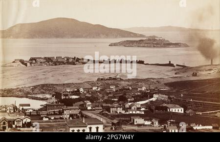 [Alcatraz e Black Pt. Da Russian Hill, S.F.] negativo 1873 - 1880; stampa 1879 - 1885 di Carleton E. Watkins Foto Stock