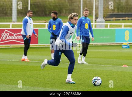 L'inglese Conor Gallagher durante una sessione di formazione a St. George's Park, Burton-on-Trent. Data immagine: Martedì 21 marzo 2023. Foto Stock