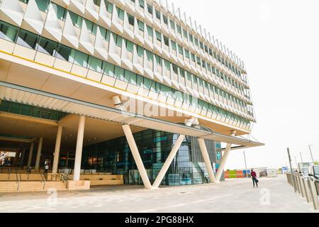 Masdar City, Abu Dhabi - marzo 20th 2023 - l'edificio Siemens di Masdar City, la città ha progettato per essere la prima città totalmente sostenibile al mondo. Foto Stock