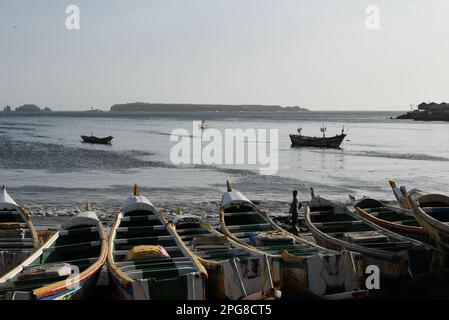 Nicolas Remene / le Pictorium - mercato del pesce Soumbedioune a Dakar (Senegal) - 18/3/2017 - Senegal / Dakar / Dakar - Spiaggia e mercato del pesce di Soumbedioune a Dakar, 18 marzo 2017. Foto Stock