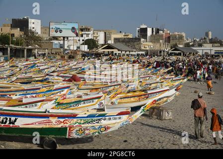 Nicolas Remene / le Pictorium - mercato del pesce Soumbedioune a Dakar (Senegal) - 18/3/2017 - Senegal / Dakar / Dakar - Spiaggia e mercato del pesce di Soumbedioune a Dakar, 18 marzo 2017. Foto Stock