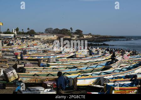 Nicolas Remene / le Pictorium - mercato del pesce Soumbedioune a Dakar (Senegal) - 18/3/2017 - Senegal / Dakar / Dakar - Spiaggia e mercato del pesce di Soumbedioune a Dakar, 18 marzo 2017. Foto Stock