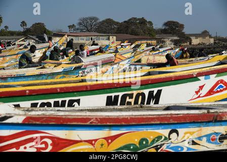 Nicolas Remene / le Pictorium - mercato del pesce Soumbedioune a Dakar (Senegal) - 18/3/2017 - Senegal / Dakar / Dakar - Spiaggia e mercato del pesce di Soumbedioune a Dakar, 18 marzo 2017. Foto Stock