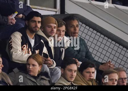 BREDA, PAESI BASSI - 13 MARZO: Sydney van Hooijdonk e Pierre van Hooijdonk durante la partita olandese di Keukenkampioendivisie tra NAC Breda e Jong Ajax allo stadio Rat Verlegh il 13 marzo 2023 a Breda, Paesi Bassi (Foto di Joris Verwijst/Orange Pictures) Foto Stock