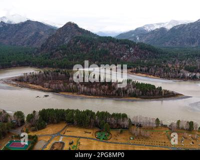 Confluenza di due fiumi - Chuya e Katun, Altai repubblica, Russia. alba, tramonto, Foto Stock