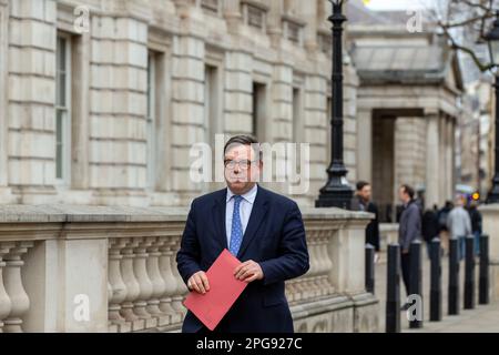 Londra,UK.21st Mar 2023 Jeremy Quin, MP, Paymaster Generale, e Ministro visto al di fuori del credito Whitehall, Richard Lincoln/Alamy Live News Foto Stock