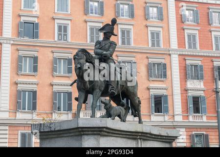 Roma, Italia - 8 dicembre 2022: Statua equestre di Vittorio Emanuele II, Re di Sardegna. Foto Stock