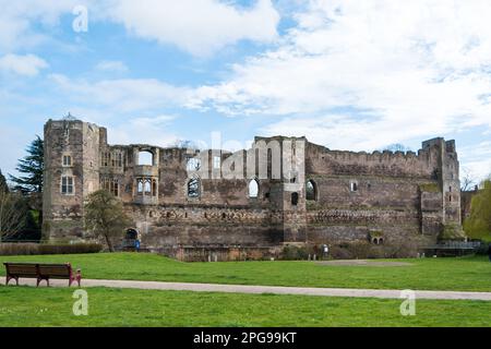 Immagine che mostra la rovina dello storico Castello di Newark a Newark Nottinghamshire, Inghilterra Foto Stock