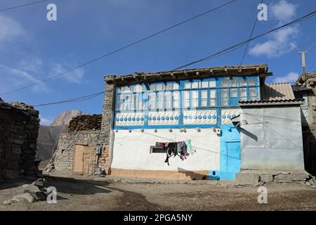 Casa tradizionale nel villaggio azero di Khinalug Foto Stock