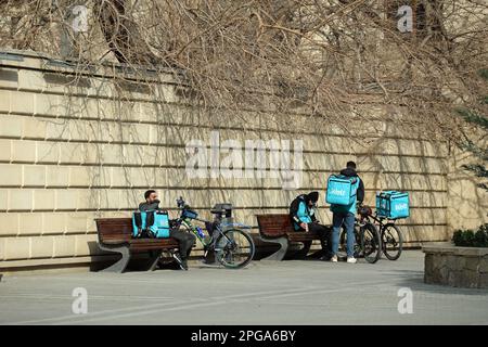 Wolt consegna persone a Baku in Azerbaigian Foto Stock