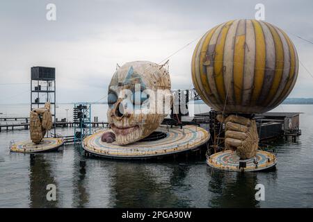 Bregenz, Austria, Teatro dell'Opera di Bodensee (Lago di Costanza) Bregenzer Festspiel scenografia (o: Scenografia) per Rigoletto di Wiener Symphoniker Foto Stock