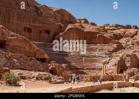 Teatro Nabatean, Petra, Giordania Foto Stock