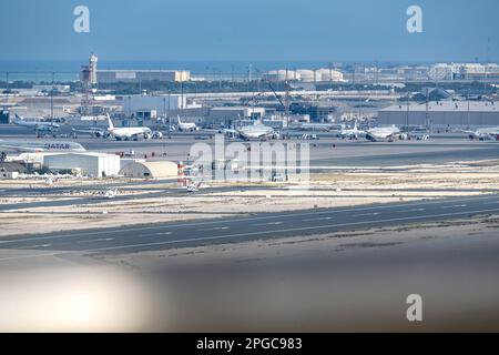 Vista sul vecchio aeroporto di Doha Foto Stock