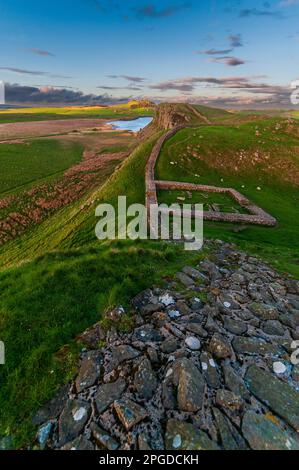 Castle Nick o Milecastle 39 sul Vallo di Adriano, Northumberland, Inghilterra, Regno Unito Foto Stock