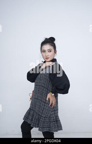 Donna asiatica in posa Foto Stock